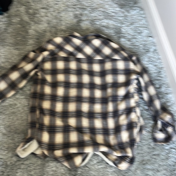 Flannel with fleece on inside - Picture 2 of 4